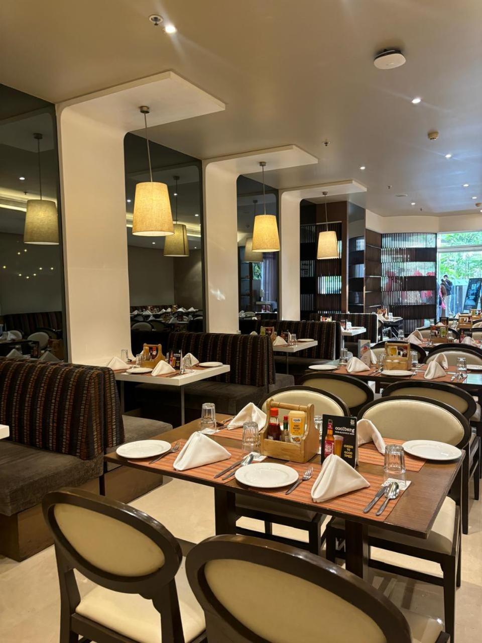 The Fern - Goregaon Mumbai Exterior photo