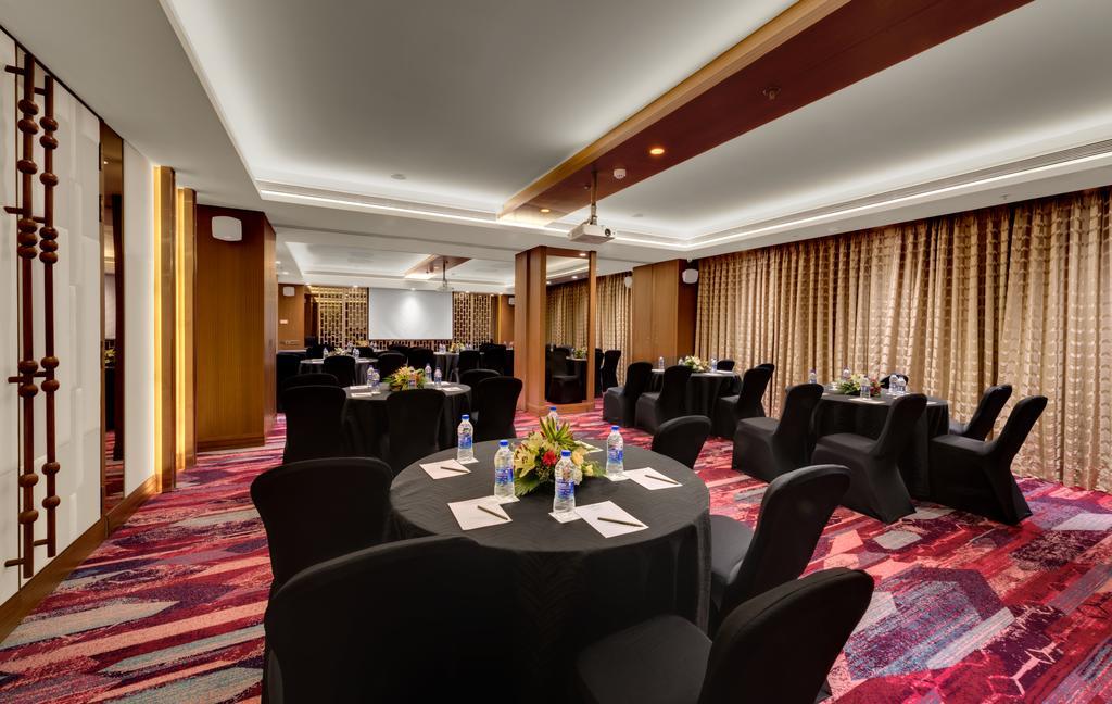 The Fern - Goregaon Mumbai Exterior photo
