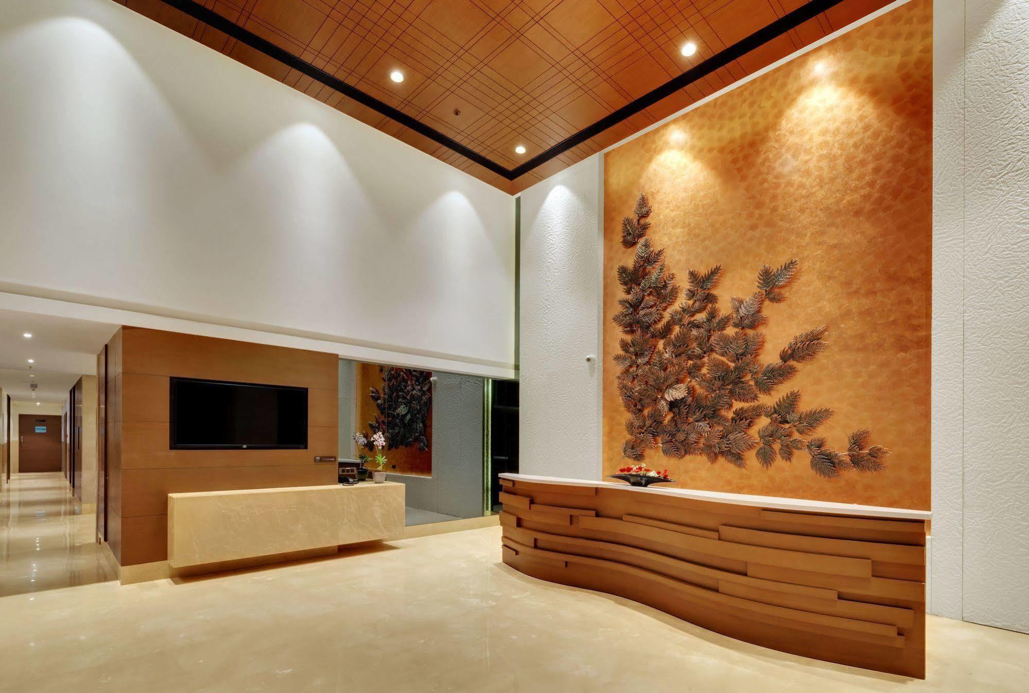 The Fern - Goregaon Mumbai Exterior photo